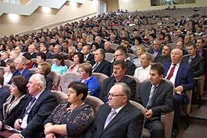 Благочинный церквей Берёзовского округа поздравил тружеников агропромышленного комплекса с профессиональным праздником
