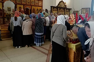 Икона и ковчег с мощами великомученика Георгия Победоносца