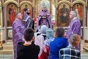 Детская служба в храме преподобного Серафима Саровского в г.Белоозёрске