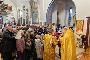 Детская служба в рождественском посту