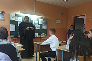 Информационный час «Основы православной семьи» в Борковская средней школе