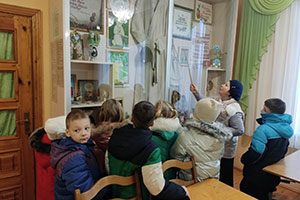 Беседа «Преподобный Серафим Саровский» с отдыхающие в школьном лагере в ГУО «СШ №3 г. Белоозёрска»