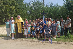 Освящение новосооруженного креста в Черняковском приходе