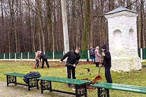 Субботник на Черняковском приходе