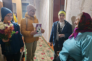 Поздравительная акция, посвящённая Дню матери, на приходе храма преподобного Серафима Саровского  в г.Белоозёрске
