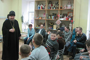 День православной книги в отделении дневного пребывания инвалидов Берёзовского ТСЦОН.