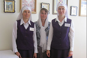 Сестры милосердия поздравили пациентов и медперсонал районной больницы с праздником Преображения Господня.