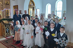 Праздничное поздравление с Рождеством Христовым в храме преподобного Онуфрия Великого в аг. Спорово