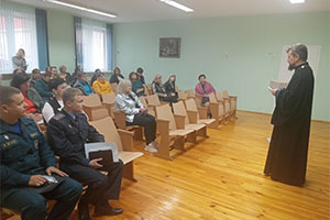 Священнослужитель принял участие в родительском собрании в СШ д.Здитово