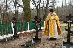 Освящение новосооруженных Крестов на погосте храма  в дер. Черняково