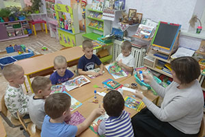 «Книге тоже нужна помощь»