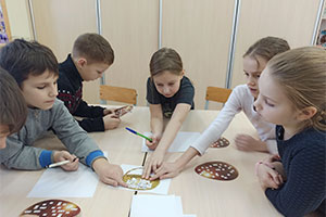 Игра-квест «Святые дни» в Серафимовской воскресной школе г.Белоозёрска