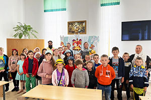 Кабаковские школьники посетили Петропавловский храм г. Березы