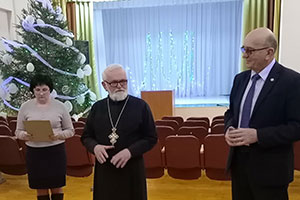 Священнослужитель поздравил сотрудников ОАО «Винец» с Рождеством Христовым и Новым Годом