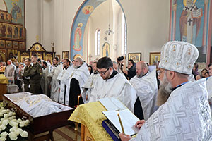 Совершен чин погребения протоиерея Георгия Шевцова