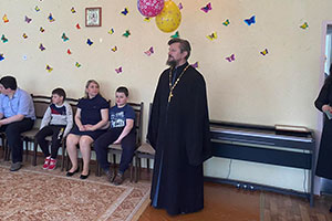 Священнослужитель посетил Березовский РЦКРОиР