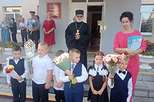 Праздничная линейка в Ревятичской средней школе