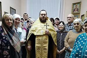 Молебен с акафистом святой равноапостольной Нине, просветительнице Грузии