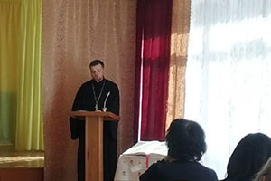 Священнослужитель принял участие в семинаре для руководителей школьных учебно-методических объединений учителей Березовского района