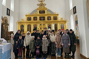 Экскурсия учащихся ГУО «Песковская средняя школа» и Воскресной школы в аг. Пески в храм Успения Пресвятой Богородицы в аг. Селец